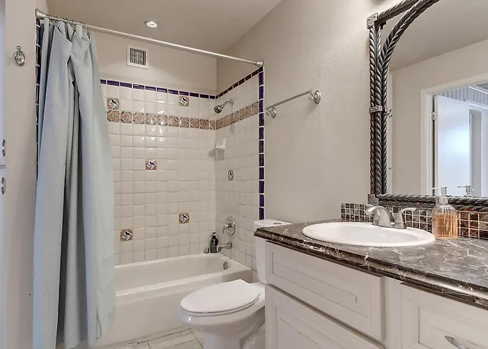 Newly Listed Customized Beds 8 Kings Or 18 Total Ferienhaus *