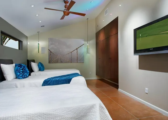 Newly Listed Customized Beds 8 Kings Or 18 Total Ferienhaus *